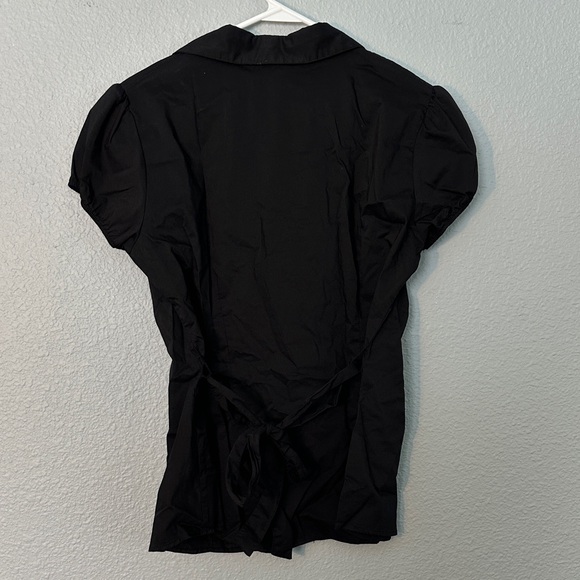 No Boundaries Black Ruffled Blouse - Picture 4 of 6